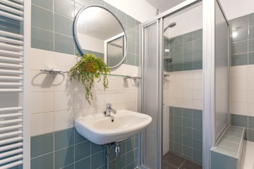 sha256:a9ca18eb431e1b9f9daa79d7e5646bedbebf2e2a1edfad5ed96058c4ee65aa82