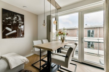 sha256:affb0f28cbf626775d69645bcbf417cc1ed1527aefa69b40ec204ecb76437dc5