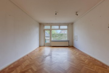 sha256:b087587e60b3c4a57dce53027e92c0bd2964c5e126a605315b09affd1bb4d366