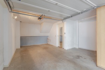 sha256:b224730c9bc76439b4dcb067d5d6defcafbf87dcbea971b017a4adbc72ff9c32