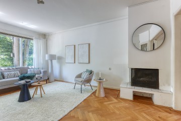 sha256:b4c79bb1ace68d796844fc3645b4ac87f29837b242e344f92aef084698e8e4b1