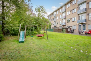 sha256:b69a5d3c7aa6adb9bce1058a14ca754fb110d0a2ef4ca0627bbf17d0ea8da2e0