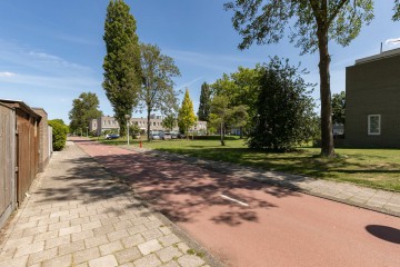 sha256:bf4d42d4a05c4539267ed4a04e868e12652df40ac042137031cf6f89b3f1a124