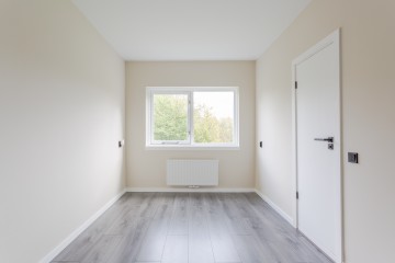 sha256:bf658462a55bad0040289be3168ec2851ac99e19031c737682e05a28f012764d