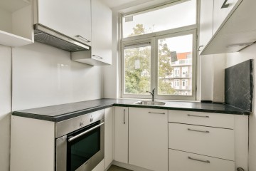 sha256:c33e9241d51fdeec2b5fcaf0418146fd5da1c9dac59395d770a1fe7e925bd93a