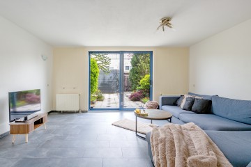 sha256:c545272abe36210395692c5c63c9da1e5fe99213338698dbbb50b368b077dc09