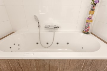 sha256:cd64674dea7a7dcfaa6c9444770ae9750cd74fc2905385b96a1371ee7b2d6692