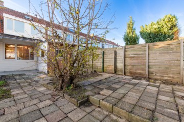 sha256:ce23971eaceca81f9a78dd01074f6ae6f58aede952db3adc21abf65fca539cce