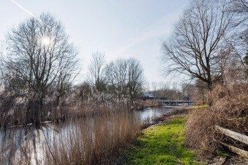 sha256:d340b75a6283cb54783de3527b5170d4037bef92fc41224204ed858eb6d32c30