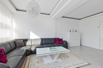 sha256:d7584ebbb18e4c6da234d0400e5ccf2da4d1b286258f178456ef42c374f46244