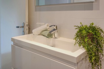 sha256:d8a8ac9798914d2d29eeba858d048be7ccddc2aeb3b5beb053e3cbae0c687c9a