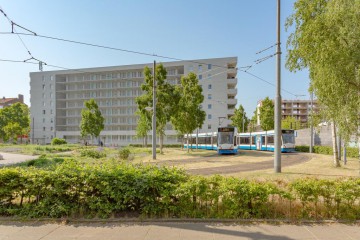 sha256:d8d5fb50ece0fdfd45024f87bfc005399e8329ba8df89fbc6ce9da1986265efd