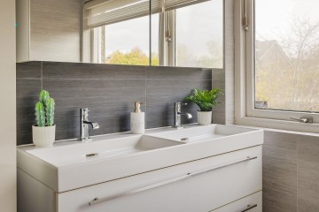 sha256:e1260edc53ed3c5a0845f199ba1df5942074bea67b42966ea4ee6b94a2e43ad4