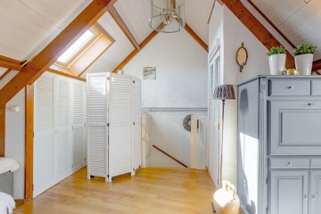 sha256:e56b91d333646abeb4ef1fe11a13468cd8874e967fbc2007ec4c579bb0ec14ec