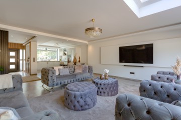 sha256:e6d549dd7a46272a226520ab62d13b717c6e524febdccbbe3ce94e8cf2c19318