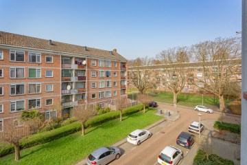 sha256:ed8df1d70300d4619aeaef6851f1fc24adb4c5822dab0832d76f0a7e3aa93156