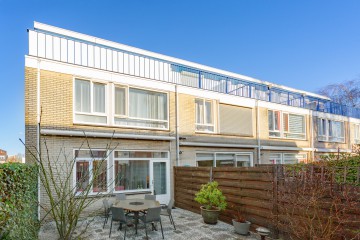 sha256:f4eb5096f45909508e9c55d3e1a76528a175dbcad1b915a4b95f039b2595af89