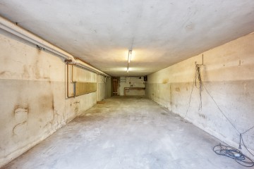 sha256:f5f070532a7d282b46dee08dbe0ae77a9774a63bf7deda91bf170cd3a1486084