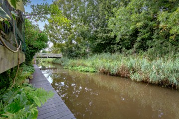 sha256:f9c398e5df08c8ae066d8f5ea1a0ff8b3497b3fcb09184eb10c8154de3d77b41