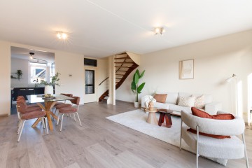 sha256:ffe6d8eee01f9a5c34c7547c036bd4cdabacdb6862304126c1fab8b5222ee988